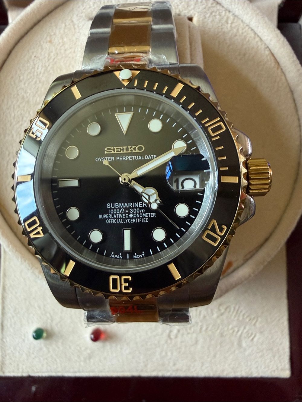 Seiko Mod-Custom Black and Gold Two-Tone Diver Watch 40mm NH35A Automatic MVMT